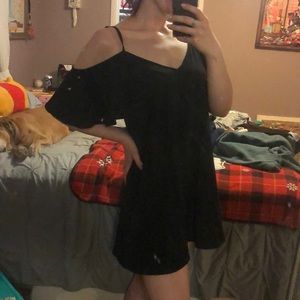 Shift dress cold shoulder